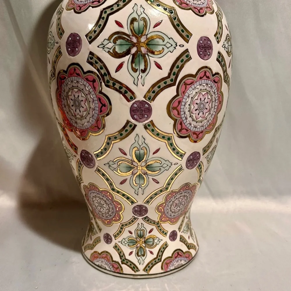 Vintage Pink Asian Porcelain Vase Ginger Jar 18